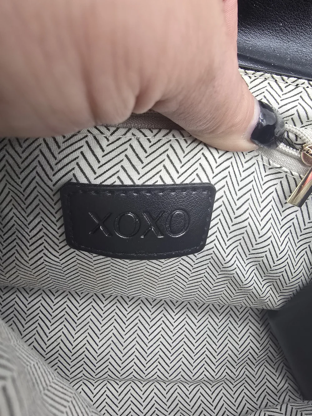 XOXO black grey